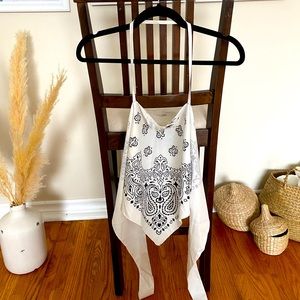 Bandana ties around back